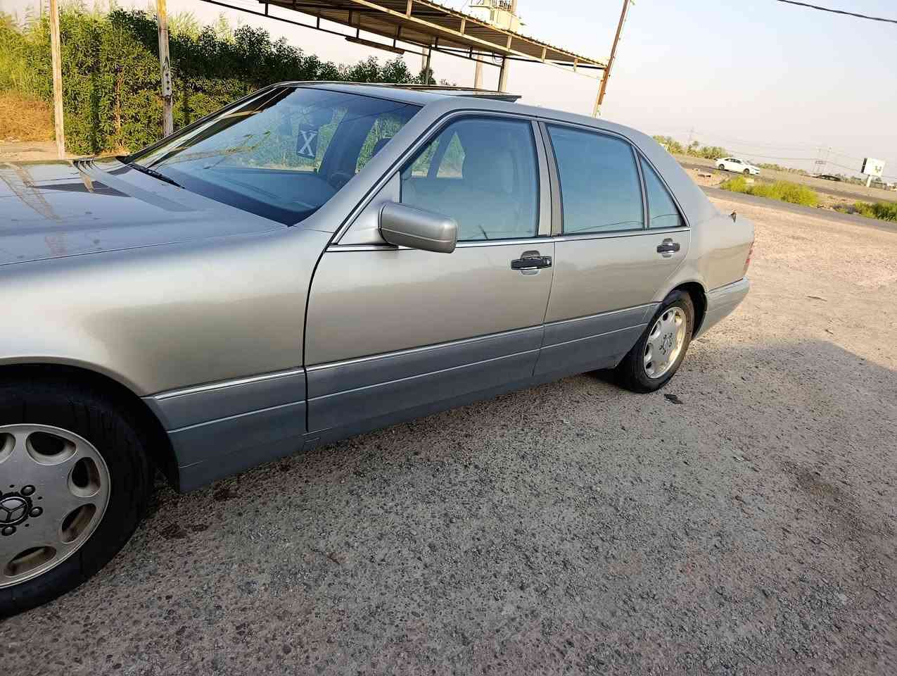 سلام عليكم شبح موديل ٩٦رقم انبار دولي سنوية جديده محرك وكير وحداديه كله جديد تخم تاير جديد تبريد ثلج قطعتين فول مواصفات كله شغال ريمود تقفيل وتفتيح سلات شغال كل كهرباءت شغله مابيهه اي نقص مصبوغه جماليه درجه اوله سياره جاهزه ونضيفه عنوان بابل النيل ***********////***********بيع مراوس حسب القناعه

