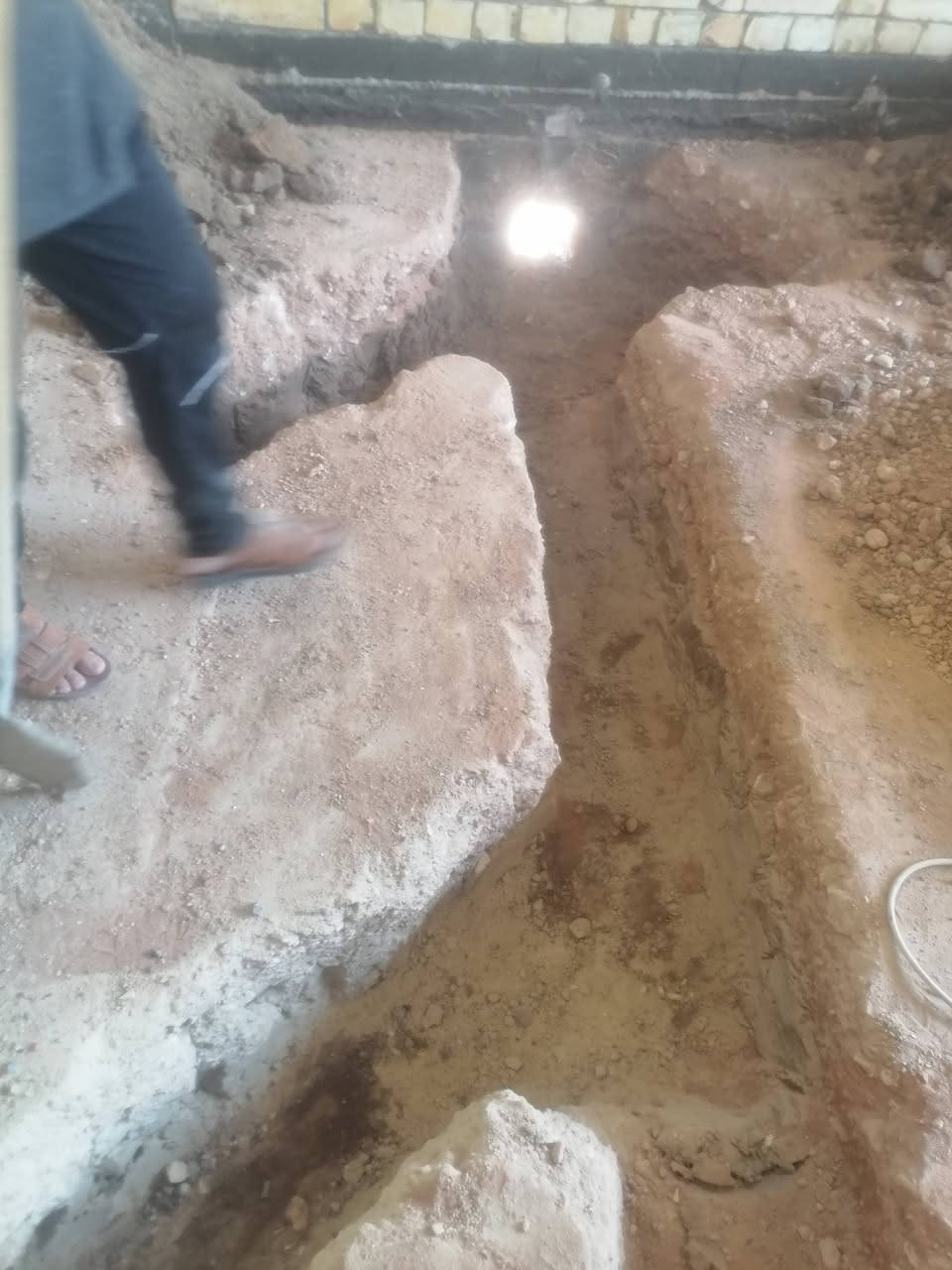 احد أعمالنا في الدوانية ماي مجاري تقطير السبالت منظومه ارظه بواريغاز كهرباء الديوانية ***********
