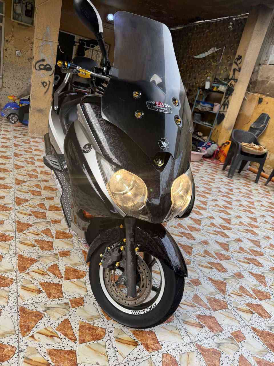 الله الرحمن الرحيم
السلام عليكم ورحمه الله وبركاته 
أقره المنشور كامل 
وشوف الصور عود ادخل وسولف
فقط واتساب او تصال 🌹
فورزه 0/10 مكينه سلفر
دراجه مال جنايه 
((مرقم انبار )) تحويل ثاني يوم 
سنويه ولوحات انكليزي طالعات بس تسحبهن 🚩
ماشيه 48 KM 
دبل بصمه وسويج طوارئ 💯
بيه قطع كاربون فايبر اصلي ألياف ولزك 😎
تخم تاير ياباني وكاله ✅
جامه طويله مع جامه جوكر ✅
منظومه زنون المانيه  يسكر ✅
نضام سبورت 3 تحويلات و7 كير +S✅
كفاله كير ومحرك ✅
تجوه عاليه 👉
مواصفاته 
 ستان حساس 
  كلوب جنطه 
  زنون 
 بيه 4تحويلات و7 كير 
 سايد بريك 
كير عادي ونضام سبورت ✈️
تزويداته 😎
لغود تضخيم ✅🎭
تفصال سوادات لامع  دشبول ودوسات 🛸
وياله ملكي كروم  مختم 👑
دبلات جدد  🖲️ نصبه فول 
 🌟
ستان جهاز زوج 
 لزكات كاربون فايبر اصلي 
مري كفرات براغي اريل دواسات قطره يدأت ⚜️
كلهن مزخرف ذهبي ⚜️
واقيات وتعواجات بطح كاربون فايبر ✅💯
ارقه انواع المنضفات المعروفه 💯
عليه إدامه كامله من كلشي ✈️
كفرات مضخمات دمام 🔊
اخوان الدراجه صار سنه من نازله 
الدراجه احله من صور بلواقع
مكان بغداد 
 ***********  اتصال او واتساب
 
( ملاحضات الدراجه )
دراجه فقط بيه صوت كلجات كلج امامي تجي تفحص وتأخذ وبيك خير وتدلل
