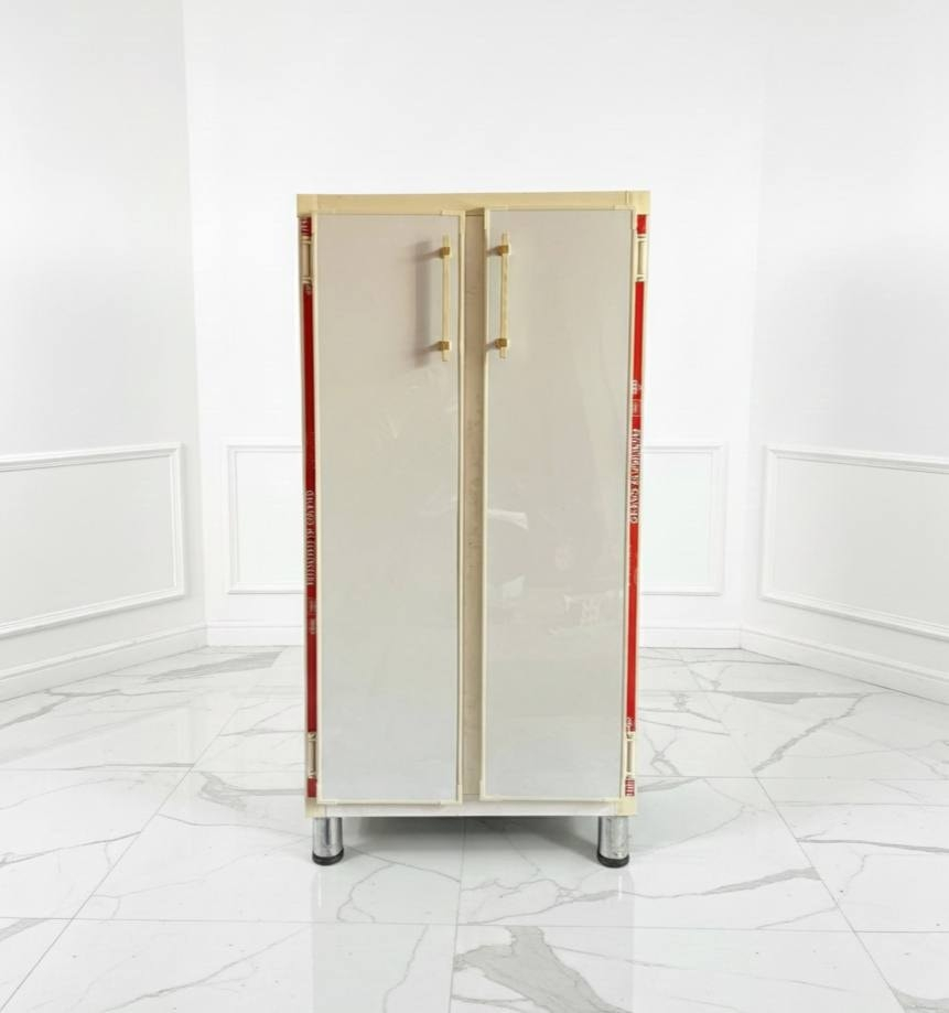 جزامة أحذية عصرية ✨
رتّب أحذيتك بأناقة ووفّر المساحة مع جزامة عملية بتصميم أنيق تناسب كل بيت 🏡
مثالية لغرف النوم أو المداخل، وتجمع بين الشكل الجميل والاستخدام العملي.

📏 المواصفات:
 • الارتفاع: 120 سم
 • العرض: 60 سم
 • العمق: 36 سم

💰 السعر: 90 الف 

🚚 التوصيل:
 • بغداد: 5 الف
 • المحافظات: 10 الف

اختيارك المثالي للتنظيم والأناقة 👌
للطلب أو الاستفسار راسلنا الآن �


**إذا كنت صاحب هذا الإعلان وتريد حذفه لأي سبب، رجاءا أرسل رسالة إلى الدعم الفني**