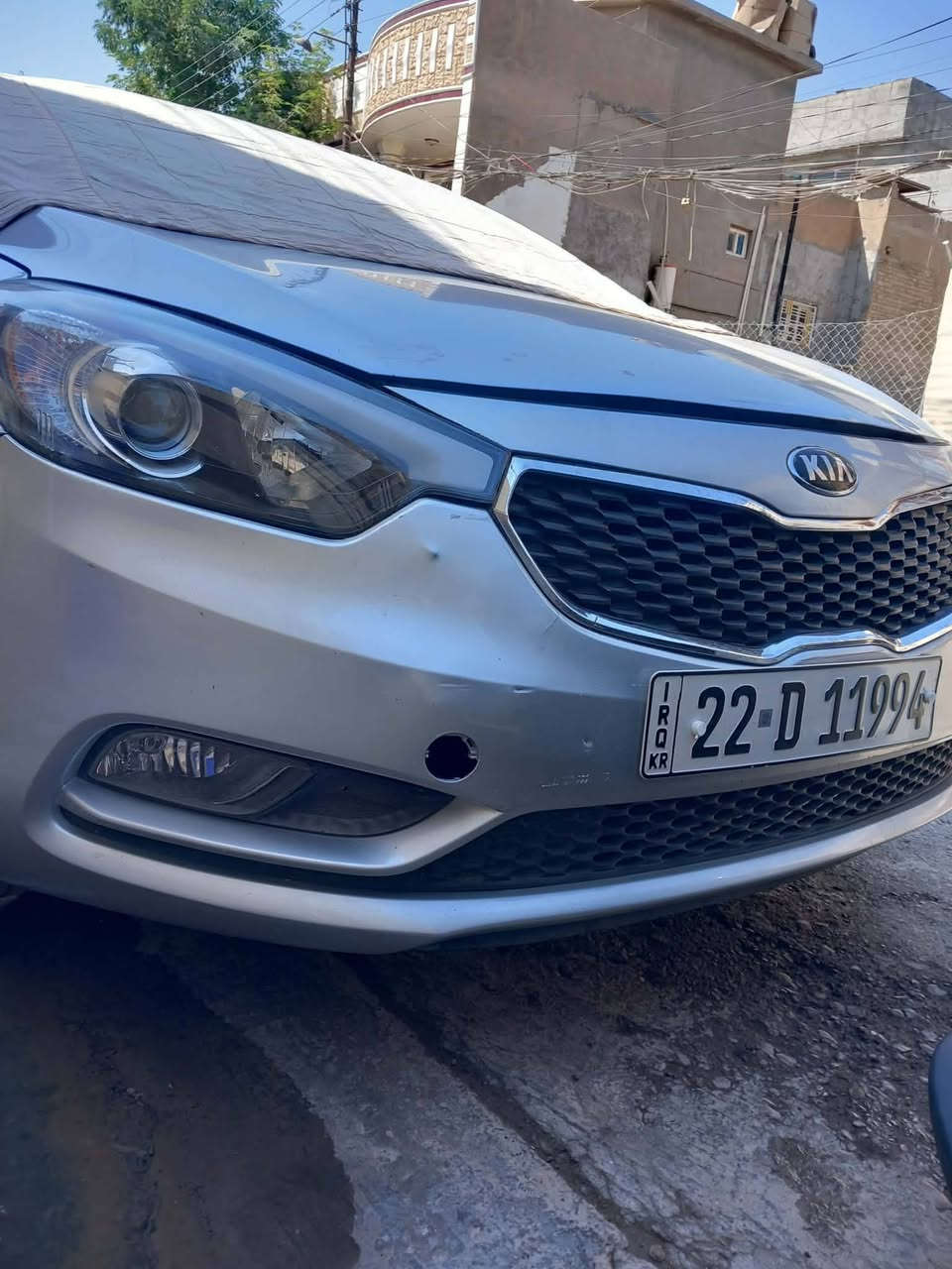 سلام عليكم سيراتو للبيع موديل 2016 مكينه كير جيد  نقصه تبريد فقط خليجيه سياره بدون ضرر سونار كدامك ماشيه 170 اني مكلف بل نشر رقم صاحب سياره ***********
