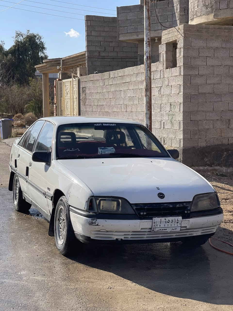 للبيع أوبل اوميكا
كير محرك اكسل صدر امامي خلفي شرط تواير تخم 
كهربائيات كامله يعوزها فقط باتري ميشغل الصبح 
بأسم شخص من القائم تحويل 
السياره بلاديه بدون صبغ والباقي ينشاف بلعين 
***********واتساب فقط
المكان (قضاء عنه )
السعر 35 وبيها مجال تعال ودلل ♥️
