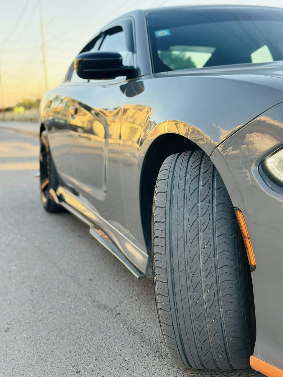 جارجر 2019 GT
تخم تاير جديد تو زايز
كت كامل عليهة
مضخم صوت 
سقف روز
سيارة جديدة ومابية اي نقص 
ماشية 101 
سعر 238 وبيهة مجال بسيط 

حادثة مال امريكا بارد فقط بل باب 
وبل العراق قطعتين صبغ باب خلفي وجاملغ امامي
بدون ايربك  صور الحادث والسونر بل منشور 
مكانهة بغداد يرموك 

 ***********
