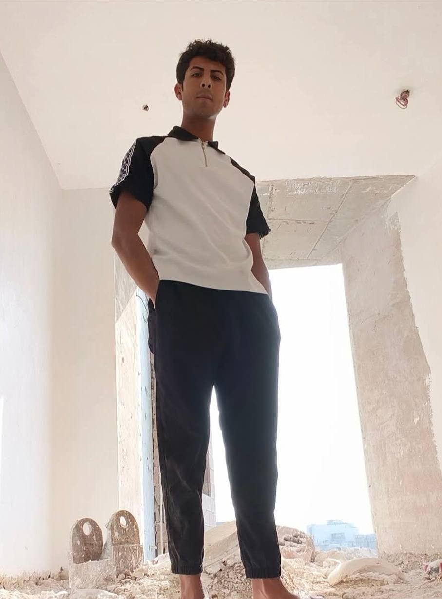 لباخ سمنت وجص وبياض يوميه قطعي متر كل مناطق بغداد متواجد حالياً ***********
بياض رصافه المتر 2
