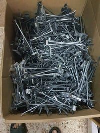 سڵاو چەند شیشێکی هەڵواسینی دەستی دووم هەیە هەمووی پێکەوە دەفرۆشم بە 90...