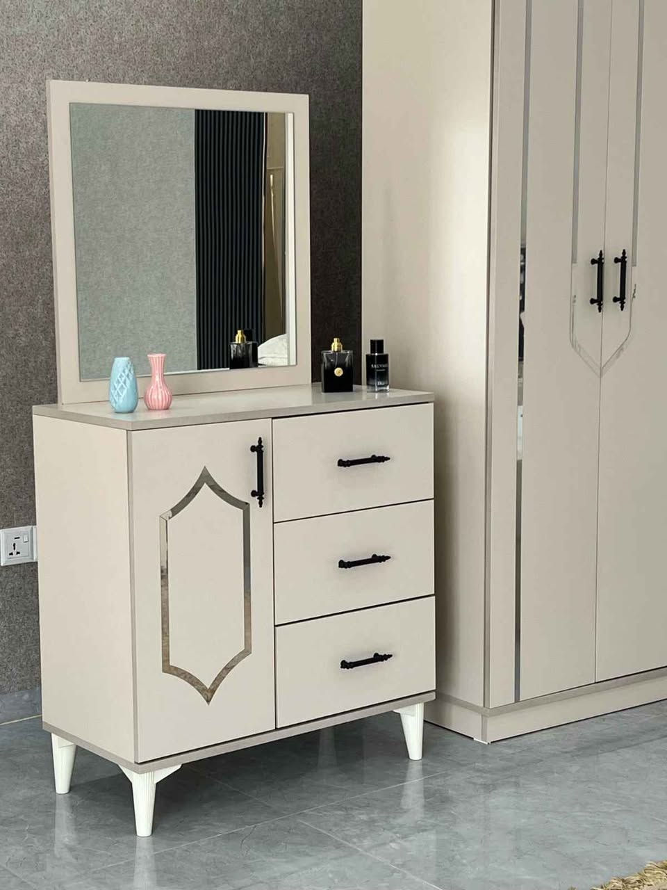 غرفة نوم  5 قطع جديد بالكرتون بسعر مميز فقط 375$ 💵
متوفرة الآن في معرض جودي للأثاث 🏠
📍 دهوك – مالطا
📞 ***********
__________________________
#معرض_جودي_بدهوك 
🪑 أثاث تركي فاخر
غرف نوم – غرف جلوس – غرف شباب – طاولات – كنتور – أسفنج عالي الجودة
✅ عروض مميزة وأسعار تنافسية
📌 ناونیشان:
⛔مالطا خاری-فرعی ئکی به ری سیناعی- به مبه ری مه دره سه (مالتاژئری)
📌 العنوان:
دهوك – مالطا القديم – أول فرع قبل صناعة تصليح السيارات – مقابل مدرسة الابتدائية
(قريب من مطعم مالطا – كونديه مالطا – خارنگه ها مالتا)
#دهوك #موصل #غرفة_نوم #اثاث_منزلي زاخو duhoki دهوك, العراق
