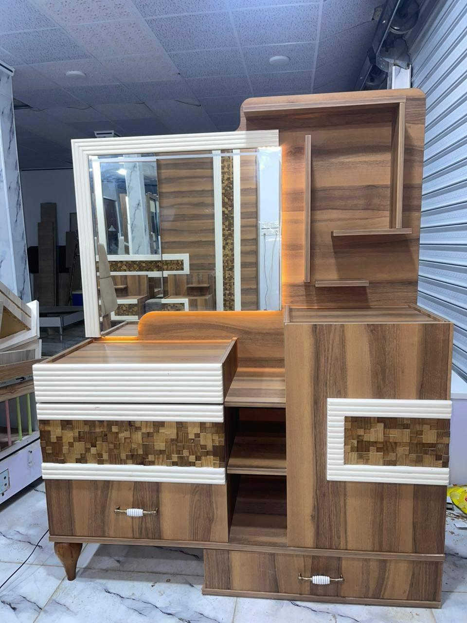 السلام عليكم.. طبعا بقالي كم يوم واطلع من المحل بقت عندي اخر غرفتين وحدة خمس قطع ب٣٥٠الف مع التركيب والثانية ٧قطع غرفة حيل ثكيلة وماركة ونظافتها ١٠٠٪ سعرها ٥٠٠الف مع التركيب اسعار تصفية يعني بسعر مشتراهم الموقع حي البكر فرع نادي نينوى الرياضي وهذا رقمي للتواصل *********** موصل, نينوى
