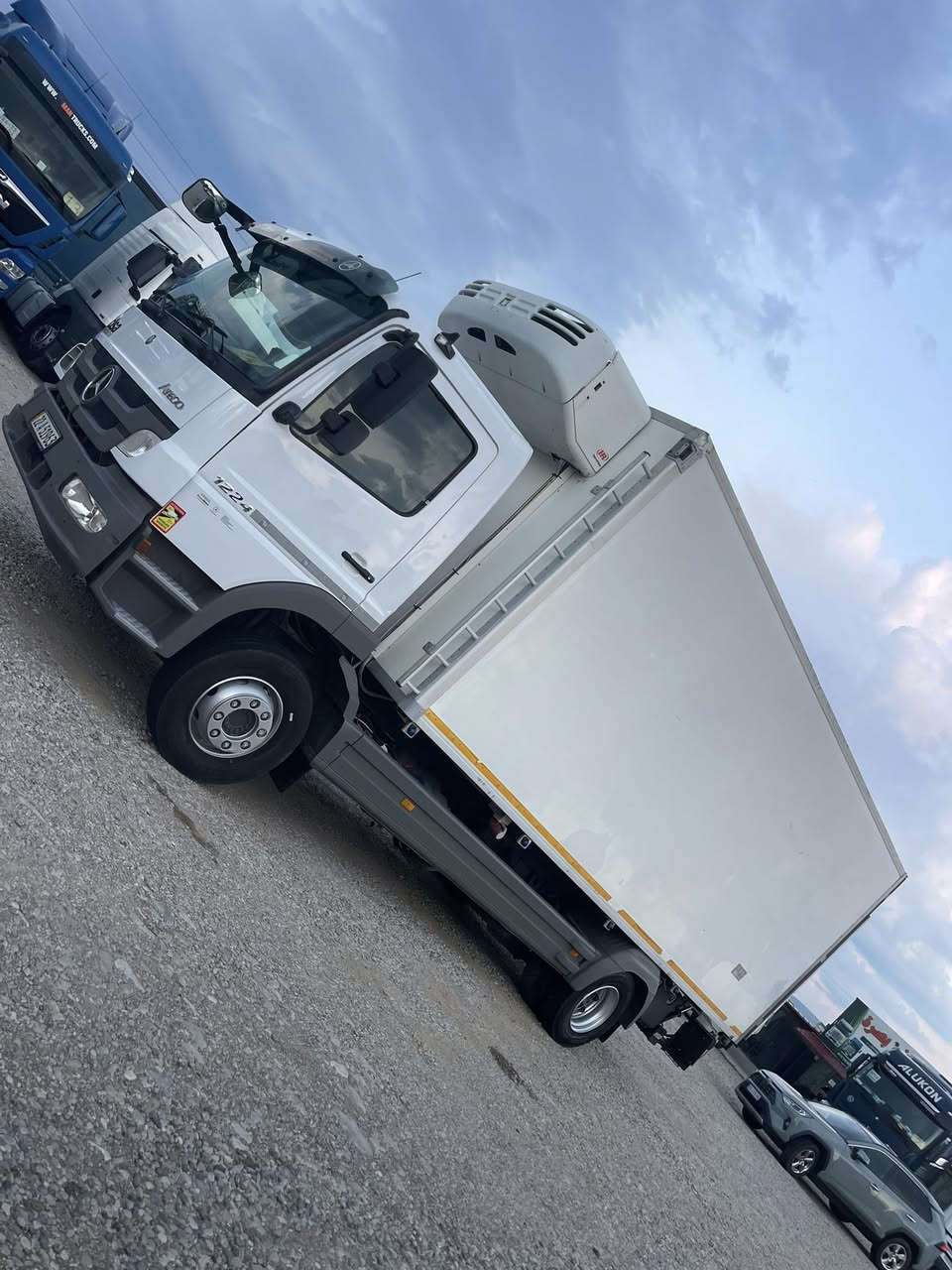 Atego    1224.     2006 جديدة السيارة عنوان السليمانية  ***********
