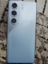 تكنو كامون 40برو شرط شخط ما بي ما صار شهرين  من خذتة اريد الأوسط 11عاد...