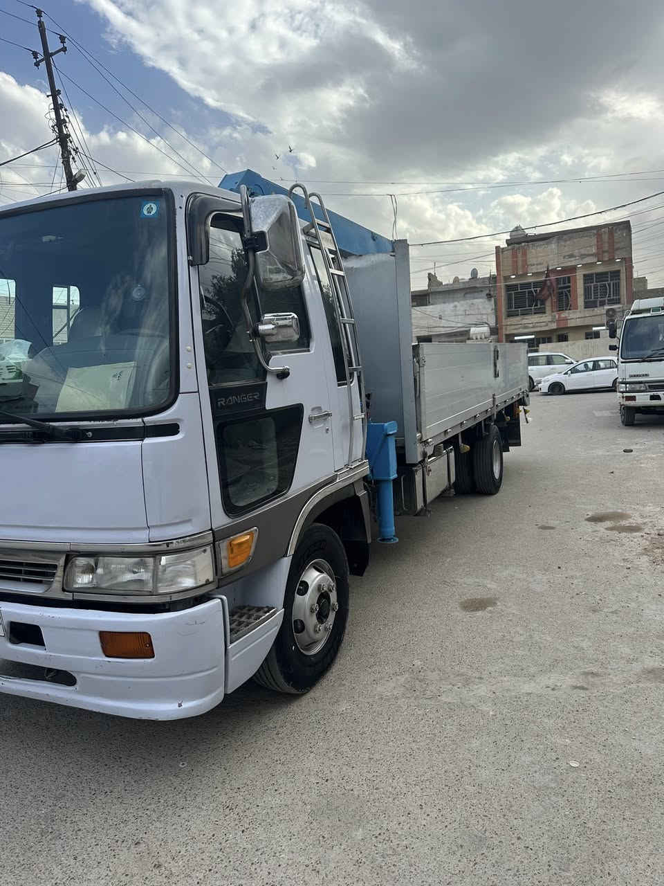 سلام عليكم هينو انكر مديل 97 بلاد رقم بصره مشروع وطنيي سياره مكفوله كفاله عامه من عده الكرين بي فطر جوه صينيه لباقي كفاله لل ستفسار تصال ‭0771 350 6530‬
***********
