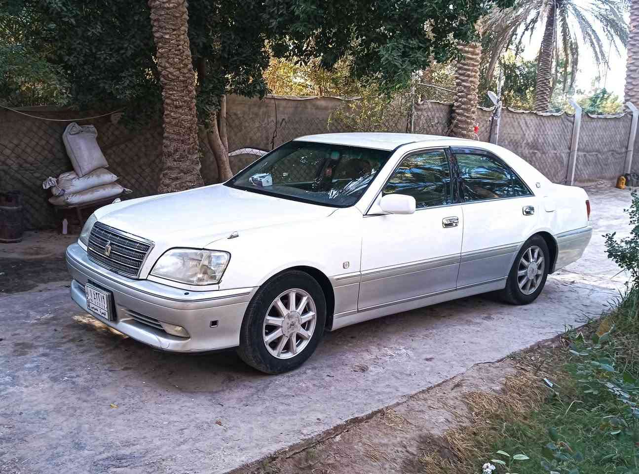 السلام عليكم من رخصة مدير الكروب ملكة خضراوي محجل موديل 2000 رقم بصرة مشروع وطني باسمي مكفولة ماعدى صبغ بالجاملغ الخلفي دكمتين شاصي 75 محرك فيفيتي 3000 حاويه ياباني مداور أصولي السنوية لغاية 2027 السعر 125 ورقة وبيه مجال قليل المكان حلة سياحي للاستفسار الاتصال على الارقام *********** أو وات ساب ***********
