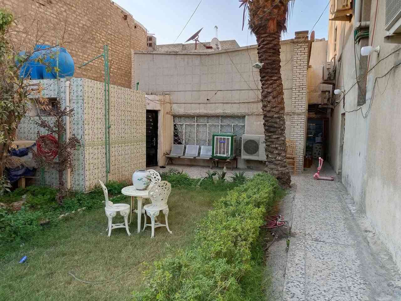 دار قـديـم للبيــع 🔴
ـــــــــــــــــــــــــ
المـساحـه 210متر 🔴
الواجـهه 6متر تمشي 10امتار يفتح يصير الواجهه 10🔴
ـــــــــــــــــــــــ
موقع الدار البلديات شارع الاطفاء 🔴 فرع اسواق المجد 🔴
استفسار ***********
بسعر مناسب جدا !!
