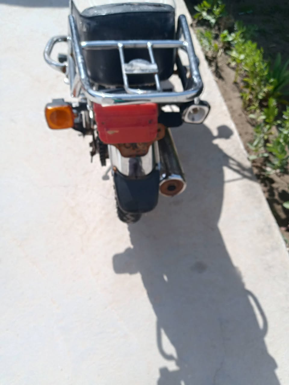 دراجه سيفان موديل 20 اوراق سعر 375اوبيه مجال مكان اطفيل ***********
