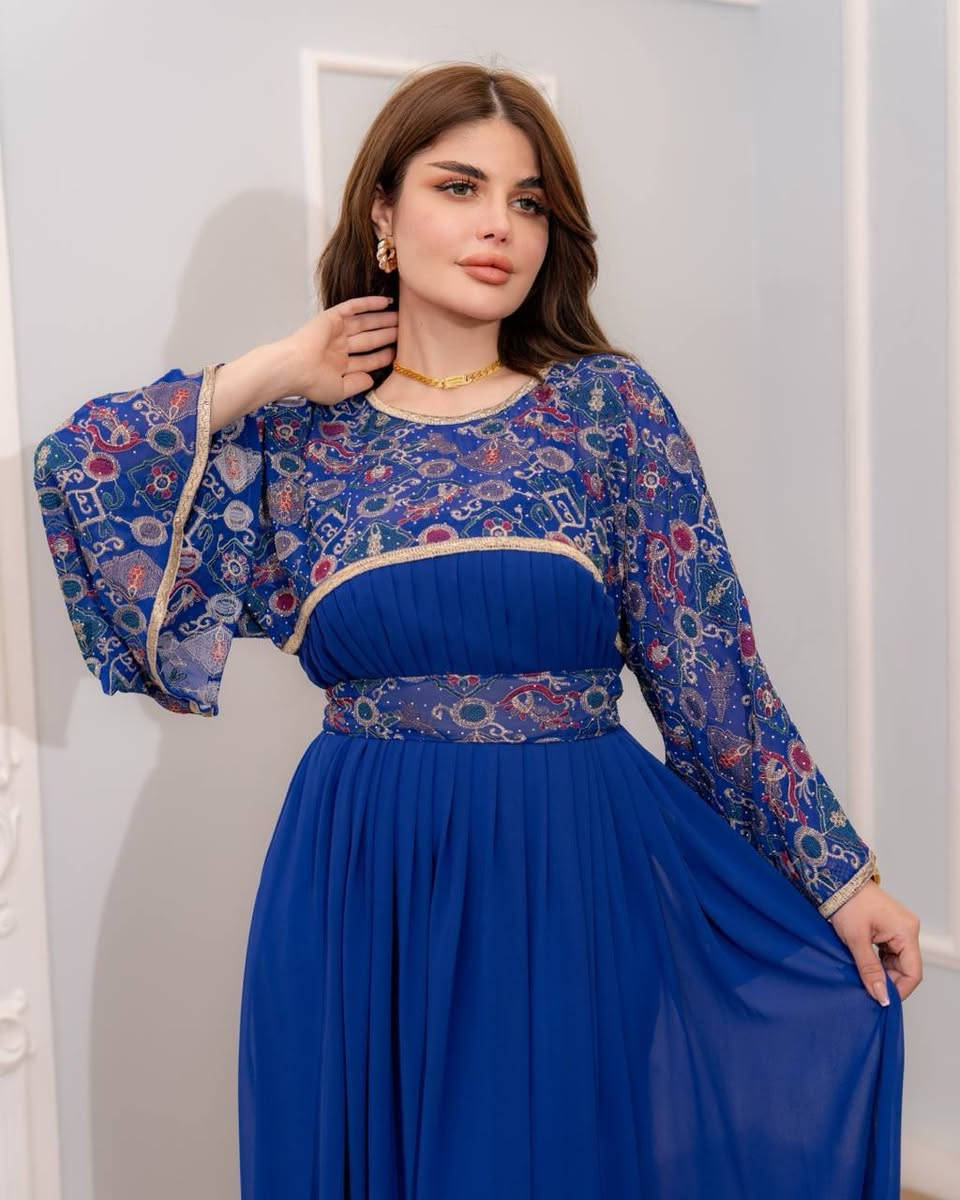 فخامة من أول نظرة 💫
فستان المناسبات والاعراس❤️💍
***********واتساب
