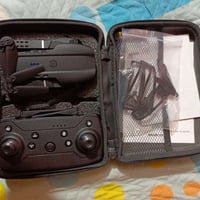 درون هذا شكله شغال وبي ثباتيه ايطير ارتفاع 500 متر شحن نص ساعه وريش وي...