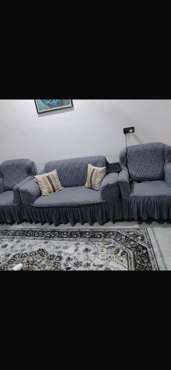 تخم تركي خشب زان سبع مقاعد لون بيج هذا غطه الرصاصي للحفاض عليه نضيف جدا جدا من قماش وسفنج وخشب نقشته حلوه سعره ٤٥٠ الف وبي شي بسيط العنوان بغداد 
مجمع الزيتون

للاستفسار خاص


**إذا كنت صاحب هذا الإعلان وتريد حذفه لأي سبب، رجاءا أرسل رسالة إلى الدعم الفني**