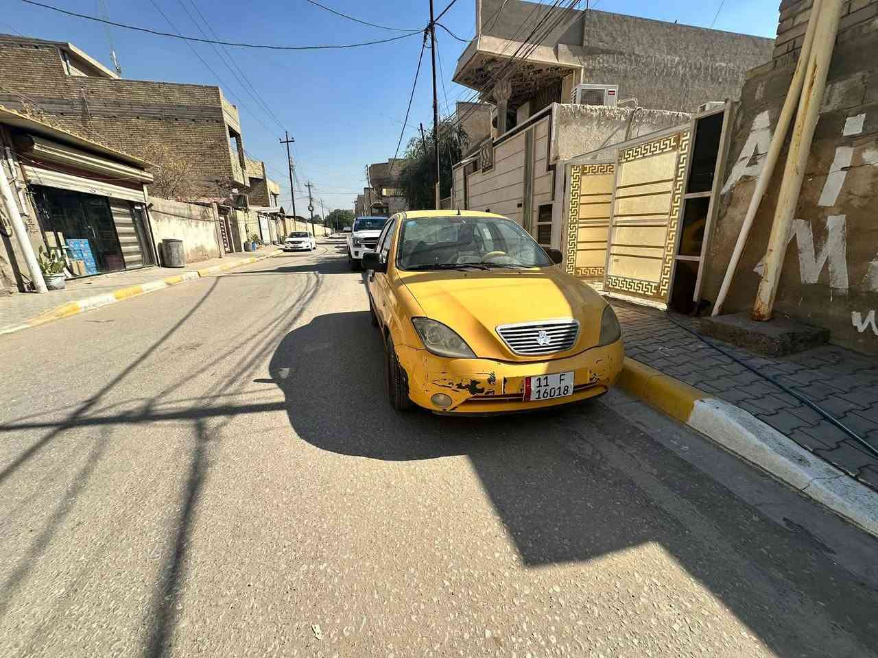 سلام عليكم طيبه للبيع موديل ٢٠١٥بسمي تحويل ثاني يوم
مصفره كلشي هيئه وغرامه هزه جديده قبل سبوع سويتها هيه وسنويه جديده  
تبريد ثلج يحتاجلها شوي كماليات بيها ضربه من خلف مبدله 
ما مشتغله تكسي سياره مال بيت 
وسياره خير من الله 
بيها باتري جديد وتخم تايرات 
وزنون اصلي ١٣٠ الف  
***********
بابل المسيب حي الموظفين 
سعر 5 مليوون
