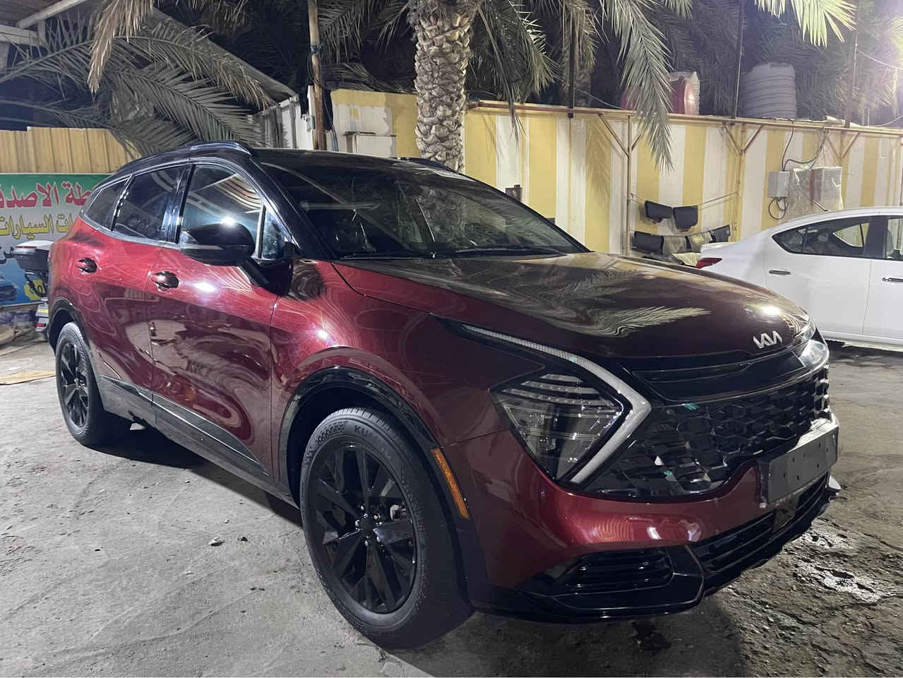 السلام وعليكم سبورتج وارد امريكي تقرير غرق سياره شغاله وجاهزه برغي مابيه نقص موديل السياره 2024حره بدون رقم منفيس بسمي حاضر للبصمه 
السياره فول موصفات برستيج 
السياره جديده وضع الشركه جاهزه وشرط السونار 
السعر اب210وهذا رقمي لشراي *********** البصرة, العراق
