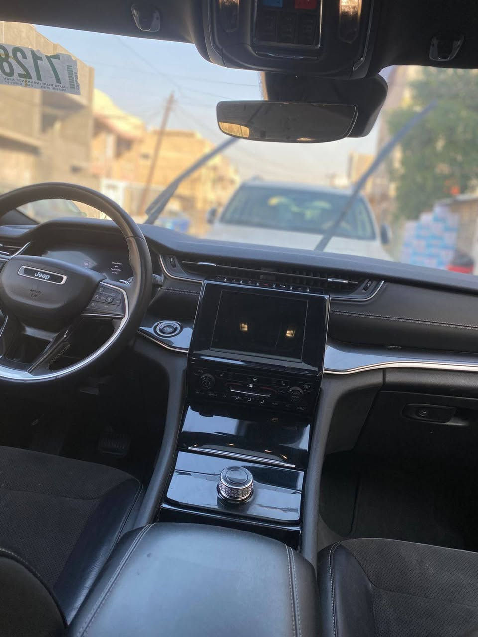 مكلف بلنشر 

موديل ٢٠٢٣

***********
