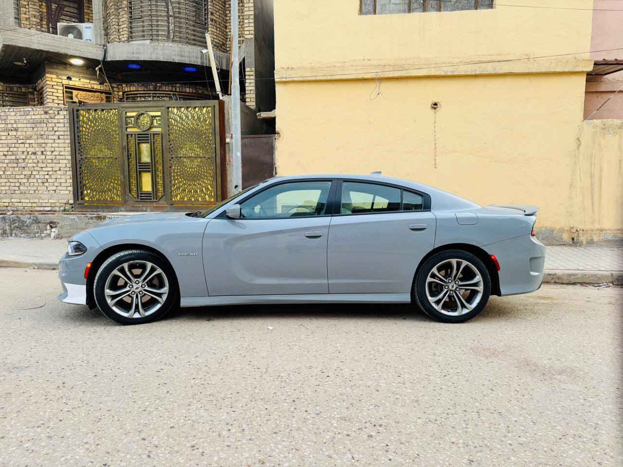 📌 For Sale – Dodge Charger RT 2021 🏁
V8 engine – 5.7 HEMI 

لون مميز (سموك)❗🔱

رقم سليمانيه بأسمي هزه جديدة

ماشيه :44⭕

كفاله شاصي و لغود و كير و مكينه ⭕

حادثها قطعه وحده مثل ما موضح بالمنشور 

و بيها كلير من امريكا مثل ما موضح بالسونار

بدون ايرباك حته دعامياتها البلاديه⭕

السياره على وضع الشركه ⭕

شفتات ستيرن

كشنات حضن 

دوشمه هيلكات لون ابيض

حساسات خلفيه

كشافات اماميه

كروز سرعه

سماعات ALPIN⭕

وضعيات قياده متعددهSUPER TRACK PAK

بوابات گزوز في وضع sport

السعر 235 وبيها مجال

مكان السياره الديوانيه قضاء الشامية

***********
