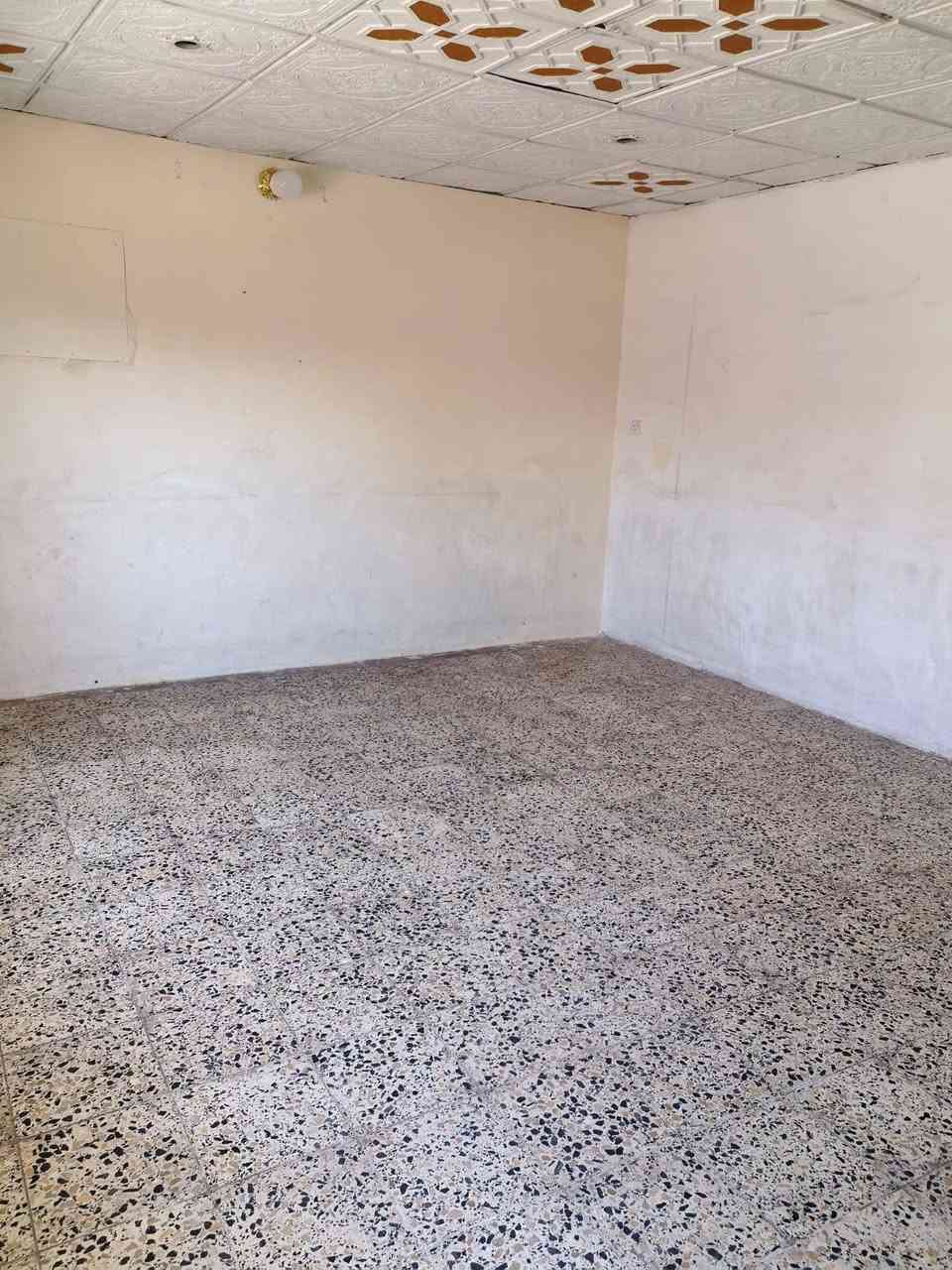 مشتمل طابق ثاني للأيجار
الموقع الطالبية قرب مطعم حبايبنا
يحتوي على استقبال و مطبخ وغرفتين نوم للأستفسار ***********
