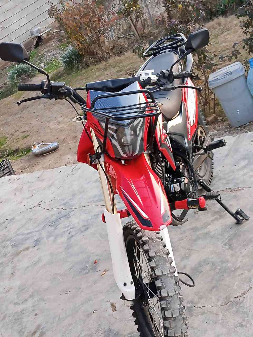 سلام عليكم دراجه قفاز موديل 2024
محرك شرط شلعه ومعدل فول نضافه فول دراجه شرط كهربائيت كله شغاله دراجه بعده زيرو 
السعر مليون وبيه مجال وترهم مراوس حسب القناعه 
‏‪0786 420 6718‬‏
