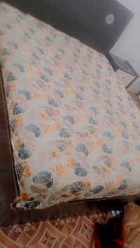 غرفة نوم • سرير • غرفه اخشاب