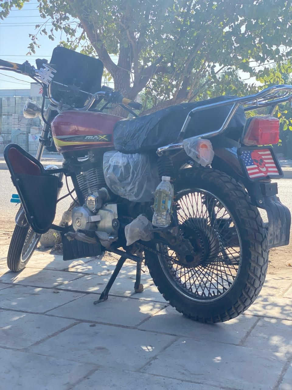 دراجه نامه برو 5كير دراجه نضيفه حيل شغاله سلف وهندر لايت زنون مكفوله من التبختبر والكير هم مكفول السعر 500 مكاني بغداد البياع *********** اوراقهه موجوده  مديل 20
