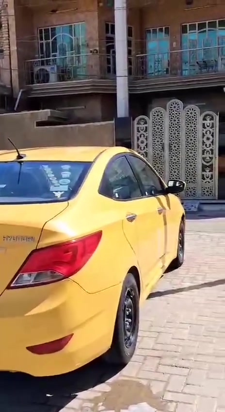 ‏‪***********‬‏السلام وعليكم
🚗 هيونداي أكسنت 2015 (وارد أمريكي) للبيع

​المواصفات والخصائص:

​المحرك: 1600 GDI (مكفول، لغد وكور مضمونة).

​التبريد: منظومة تبريد كاملة جديدة (ثلج).

​الإطارات: تخم تاير جديد.

​الصدر: نص ونص (وضعيته جيدة).

​الضرر (الحادث): بنيد طابوكة (السيارة جديدة وجاهزة وما بيها أي نقص قوي، والسيارة حلوة وما شاء الله عليها).

​💰 السعر وتفاصيل الاتصال:

​السعر: 82 ورقة وبيه مجال بسيط حق الجية.

​المكان: بغداد - مدينة الصدر (تجي وتشوف بعينك وتحكم).

​لرقم الهاتف : 📞
