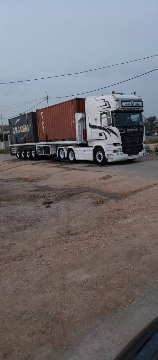 سلام عليكم سياره سكانيا للبيع موديل 2015 راس بلادي باج بطن رتايدر ثلاجه كشن تدفئه تبريد فول السياره حجم المكينة 580 تخم تاير راس وعربانه عربانته غسان موديل العربانه 2025 صارله سنه من ترقمت مكان السياره بابل الحصوه  السعر 6شدات و80 بيه مجال قليل ***********.
