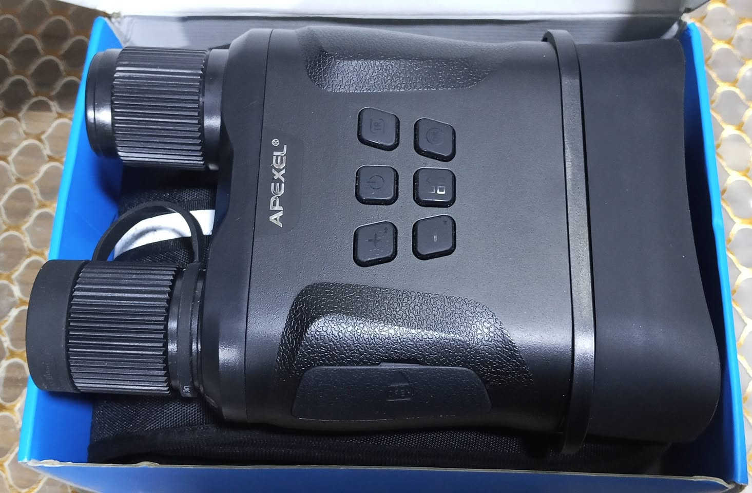 ناضور ليلي
المدى ٨٠٠ متر مع رام خزن ٣٢ اصلي سان دسك
جديد غير مستخدم بدون بطاريات سعرة ٥٠ الف


**إذا كنت صاحب هذا الإعلان وتريد حذفه لأي سبب، رجاءا أرسل رسالة إلى الدعم الفني**