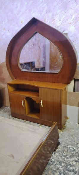 غرفه صاج 5 ابواب كلش ثكيله وقويه ونضيفه السعر350 الف المكان الحسينيه الراشديه بغداد  يوجد توصيل بل اجره ***********
