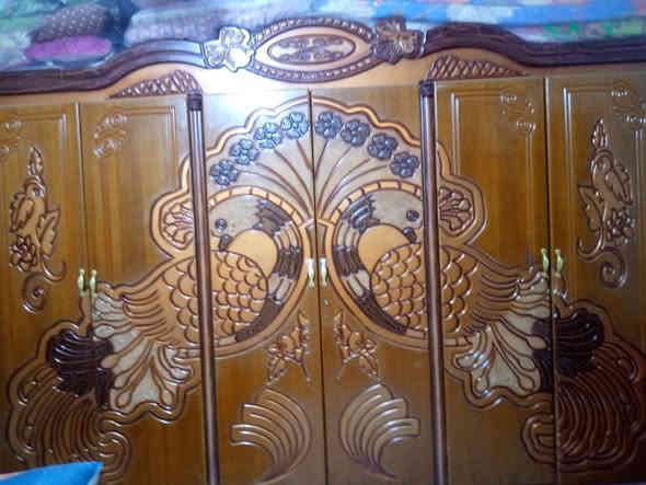 غرف أخشاب للبيع جديده شرط زلغ مابيه أنجاره سعره 700 وبيه مجال للشراء مكلف بنشر رقم صاحب الغرفه *********** اعتذر ع عدم رعد ع تعليق
