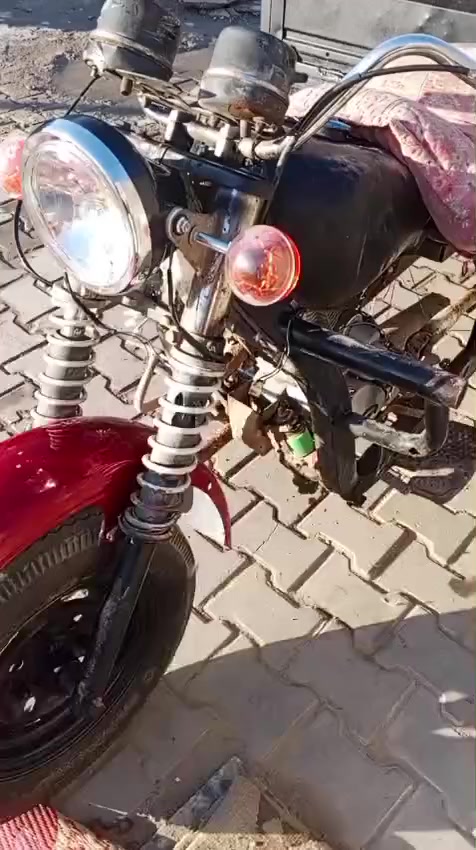 السلام عليكم شباب شلونكم ستوته عندي للبيع موديل 15 مصبوغه مكينه بيها تبخي بديهه شويه تعبان شاصي جديد تخوم طاير بيها جديد بعنواننا بغداد سبع قصور السعر 500 ابيها مجال للشراي من بعيد***********
