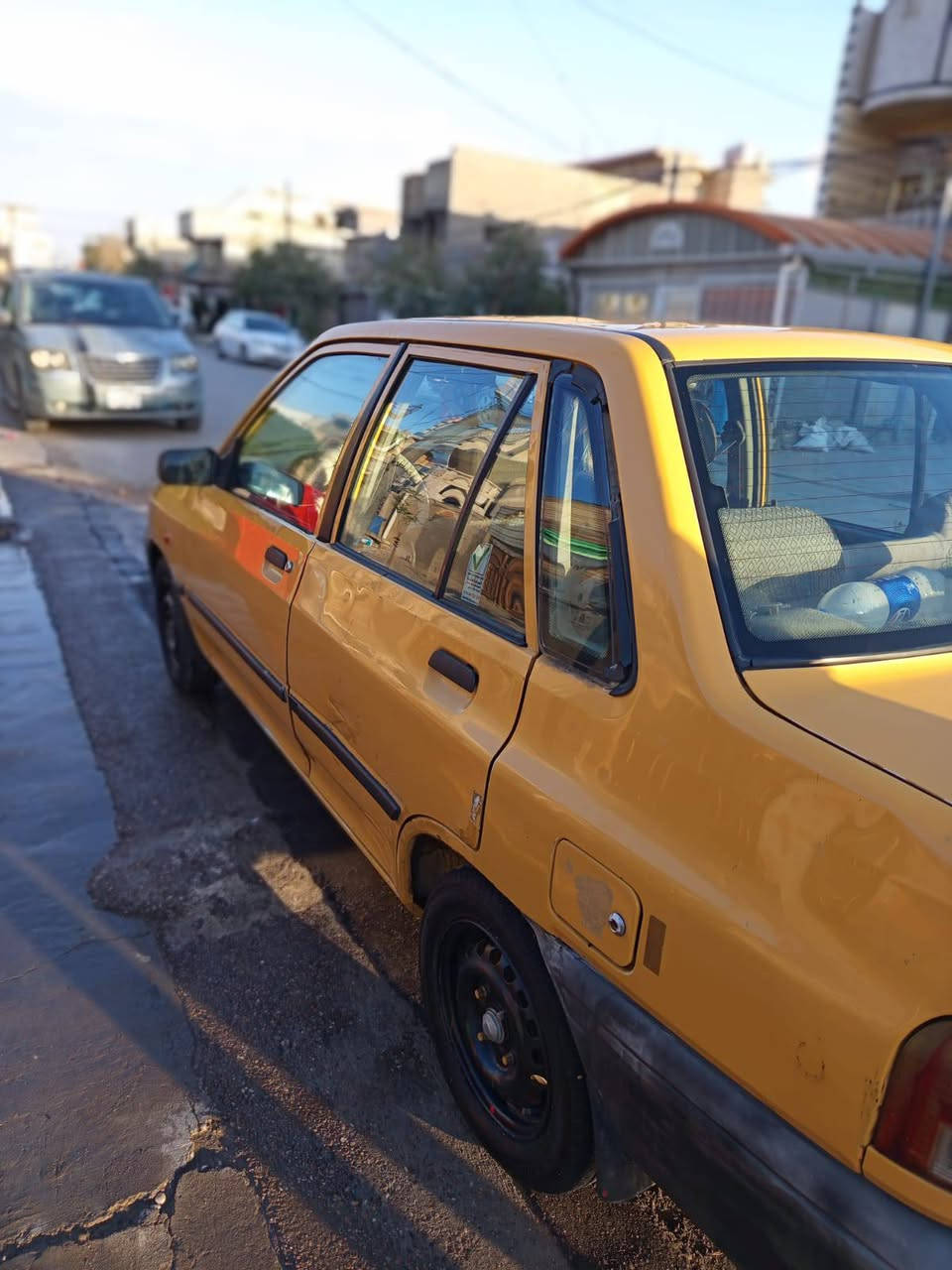 سايبا 2013
رقم انكليزي جديد
مكينه وكير خير من الله
شواصي نظيفه
تبريد فقط غاز 
تخم تاير جديد
صدر كله جديد
كهربائيات كله شغاله
بدون ضربه وتبديل فقط صبع قليل بركن الجاملغ الامامي جهة الصدر
رايده 28 وبيه مجال بسيط حك الجيه
مكان السياره بغداد حي الكوفه خلف اسواق الصدرين 
للاستفسار ***********
