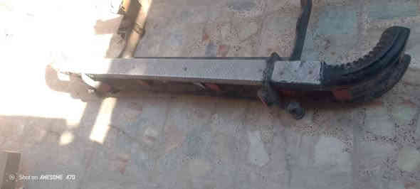 سلام عليكم عندي درع للبيع السعر 80 وبيه مجال مكاني بغداد حي النصر شرا يتصل بيه خير ويدلل ***********
