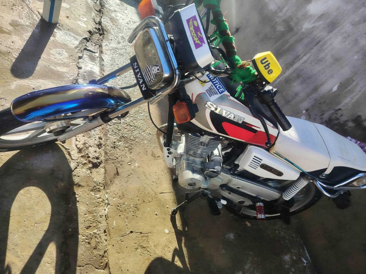 دراجة سيفان 2019كاملة من كلشي لايت اشاير مكينة تشك الكاع سماعة بلوتوث مكاتبة بس مكفولة من سرقة سعر 375
استفسار*********** مكان كاطون رحمة
