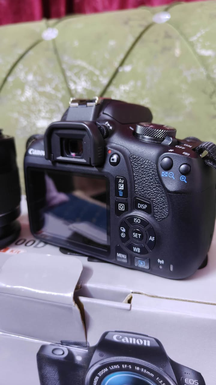 كانون D2000 
كامل ملحقاته 
شاحنه وبطاريه وحزام وعدسته الاصليه 18 55 
وكارتونه سعر 325 الف مكاني بغداد مدينة الصدر بغداد, العراق


**إذا كنت صاحب هذا الإعلان وتريد حذفه لأي سبب، رجاءا أرسل رسالة إلى الدعم الفني**