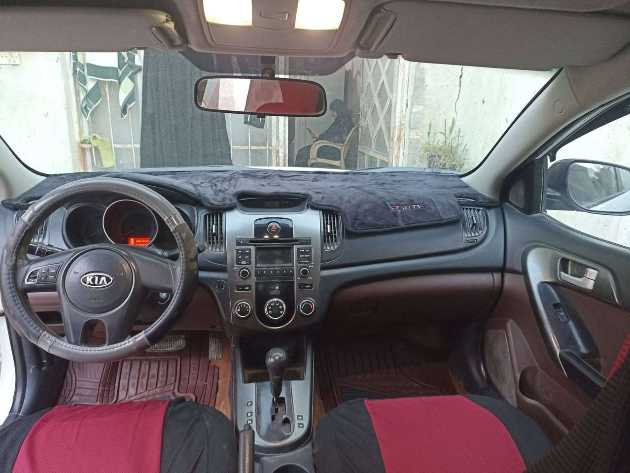 السلام عليكم 
سيراتو للبيع موديل 2011 خليجي محرك 1600 رقم اربيل بأسمي سنويه ل 2030
هزه جديده السونار مرفق مع المنشور المكان
 الديوانية المهناويه
موبايل ***********
السعر 95$ بيها مجال
