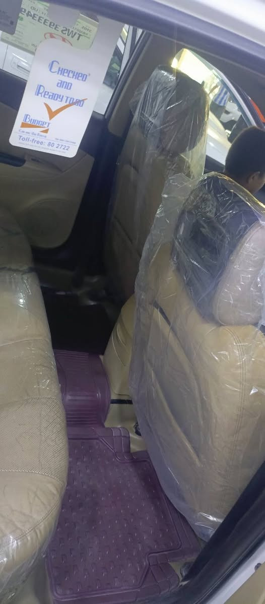 السلام عليكم ورحمه الله وبركاته 
سوناتا 2009 خليجيه فول فول مواصفات 
بيه قطعتين صبغ بدون دواخل بدون ضربه فقط شخوط وصبغ والسياره خير من الله كير محرك كفاله والسعر 135وبيه مجال للاستفسار الاتصال على الرقم *********** مكان السياره الانبار الرمادي
