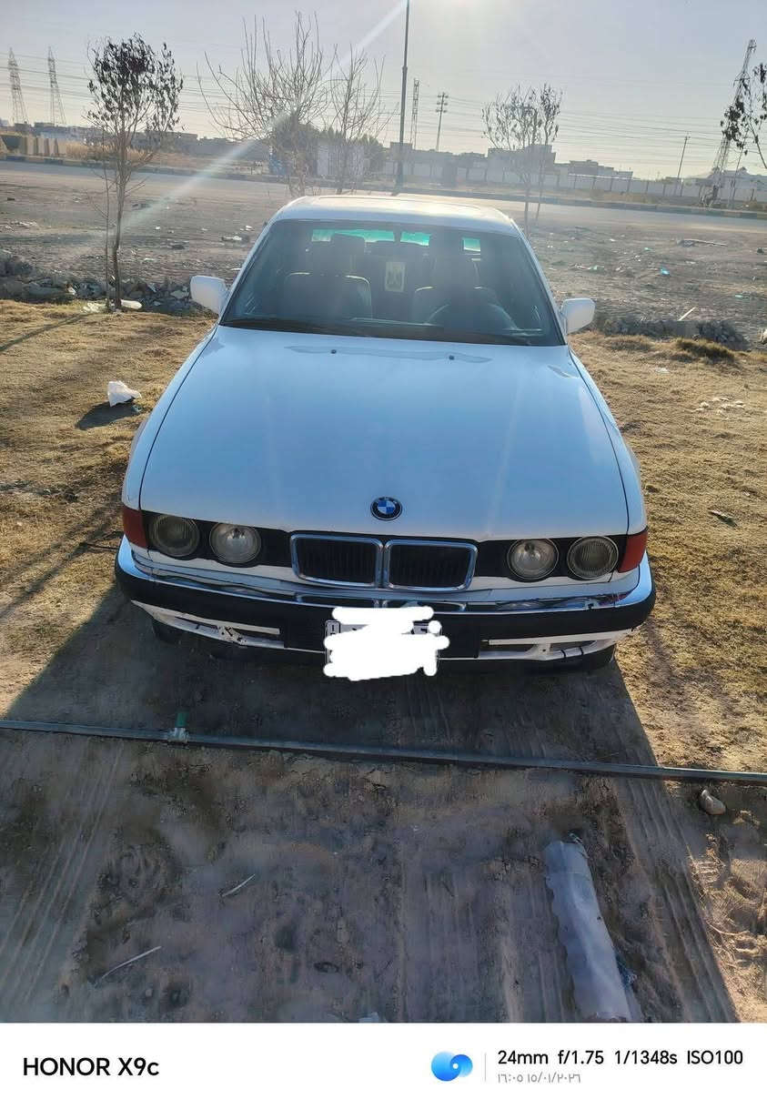 سلام عليكم بي ام 735 رقم بغداد تحويل مباشر سياره كاعده بيها نواقص بسيطه سعر ٤٨ ورقه مكانها فلوجه للاستفسار ***********
