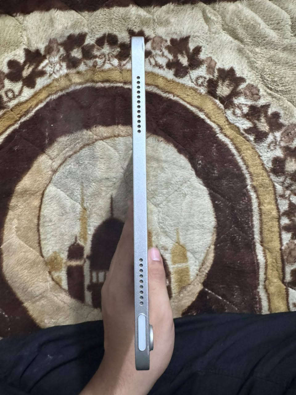 للبيع 🤍
ايباد A16 نضيف قبل 3 اشهر اشتريتة النضافة كدام عيونكم 95٪ كامل ملحقات كارتونه وكيبل الجهاز خير من الله خدش ما بي بطارية99
السعر: 450 وبي مجال بسيط للطيبين
مكاني: بغداد الطالبية
رقمي:***********
