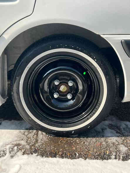 تخم تاير خط ابيض+ ويل اصلي ايساكو حجم 14 للبيع مكاني بصرة قبلة التايرات نص عمر 150 قفل *********** واتساب *********** البصرة
