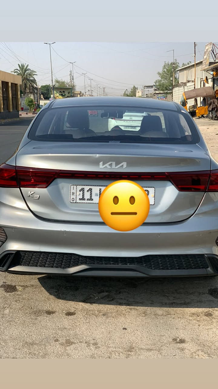 السلام عليكم رمضان كريم على الجميع
للبيع Kia k3 وارد كوري اصلي (ليس صيني)موديل 2022 رقم بغداد   السيارة برغي مامفتوح بيها كير مكينة تبريد خير من الله  كلة جديد صدر تبريد تايرات جدد بيها فقط بارد + بارد بسيط السيارة مكفولة من الصبغ والتبديل بيها اثر حالوب 
المواصفات
تحكم ستيرن
درايف مود
حساس خلفي
مقاعد جلد
مكينة 1500 دوش 
تحديد مسار
مري شفط
تدفئة بالكشنات 
قيادة ذاتية
مبدل زيت محرك قبل يومين
السيارة ربع ماتصرف عليها وبالعافية على الي ياخذها

السيارة رقم بغداد بأسمي السعر ١٣٢ وبيها مجال بسيط

العنوان:-بغداد نواب الضباط مقابيل شقق الحبيبية 

للاستفسار الاتصال على الرقم *********** او مراسلة الصفحة الشخصية
