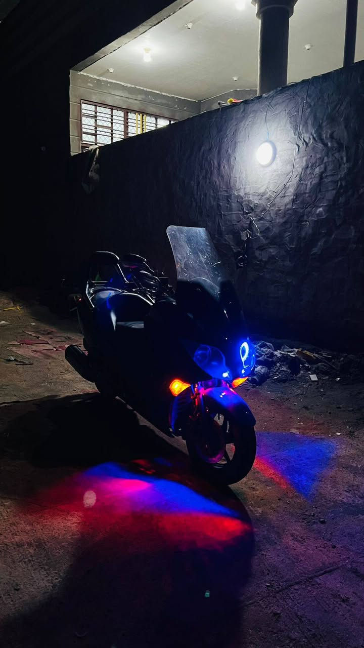 سلام عليكم 010 مكينه بيضه للبيع دراجه انضف من معارض دراجه حلوه ونعامه كلشي بيهه نضيف ولبلادي ما ملعوب برغي بيهه نضيفه من تاير لتاير  كير 3تحويلات 6نمر  بيه ماريه طويله حامل موبايل حامل اكواب وبيهه واقي ادين وهيتر بل يدات دبلات شغالع امامي خلفي مشي ورزانه سعر خاص مكاني قضاء المدينه قرب مستشفى المدينه


**إذا كنت صاحب هذا الإعلان وتريد حذفه لأي سبب، رجاءا أرسل رسالة إلى الدعم الفني**