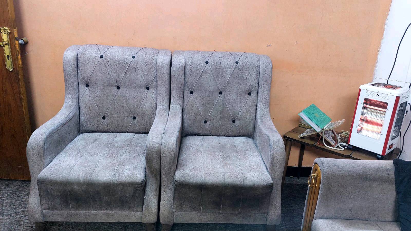 بغداد المنصور 
تخم عشر مقاعد 