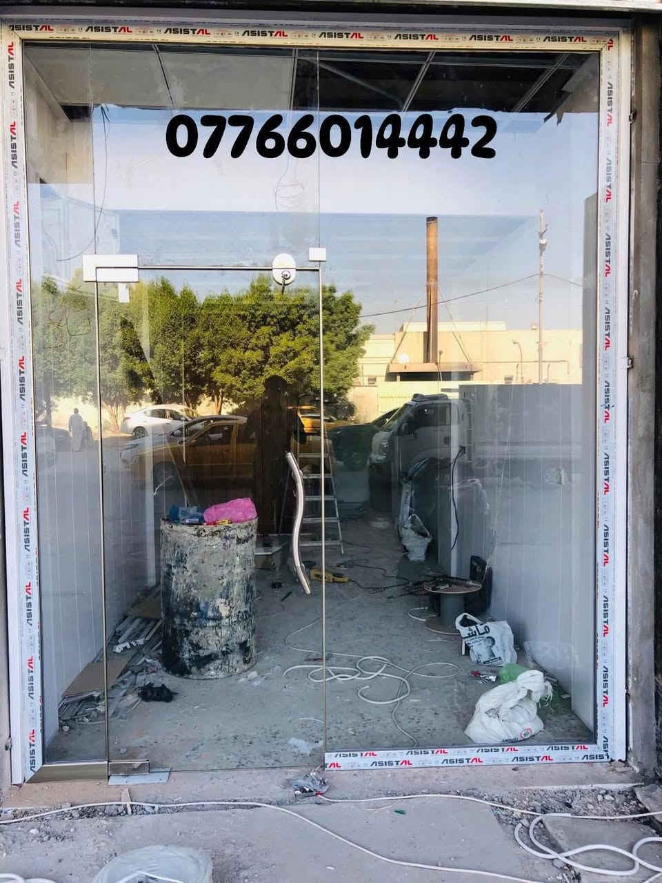 متوفر كافة انواع الزجاج للواجهات المحلات للاتصال***********
