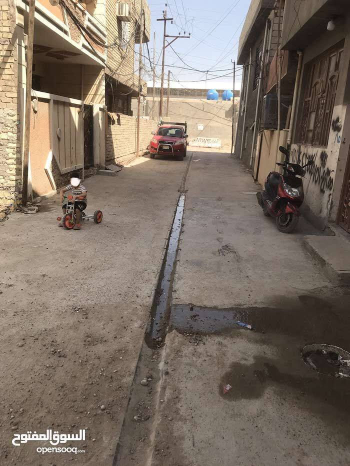 السلام عليكم 
قطعه ارض زراعي للبيع 60م واجهة 5الا ربع سند 25
بيت سعيد حي تونس ثالث قطعه عن شارع المخازن بين سريع محمد القاسم و سريع القناة خمس دقائق مشي عن شارع 600المنطقه كل الخدمات 
موجود تبليط وكهرباء وماء و مجاري سعر متر مليون ونص 
الاستفسار ***********
