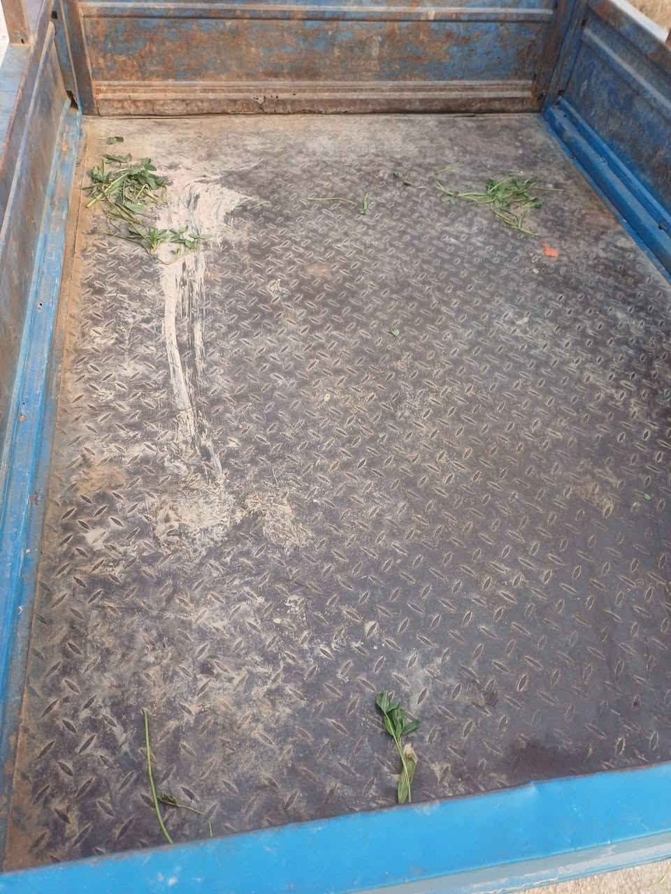 ستوته البيع مويل 2015مكانه واسط الزبيديه وراق كمله ***********
