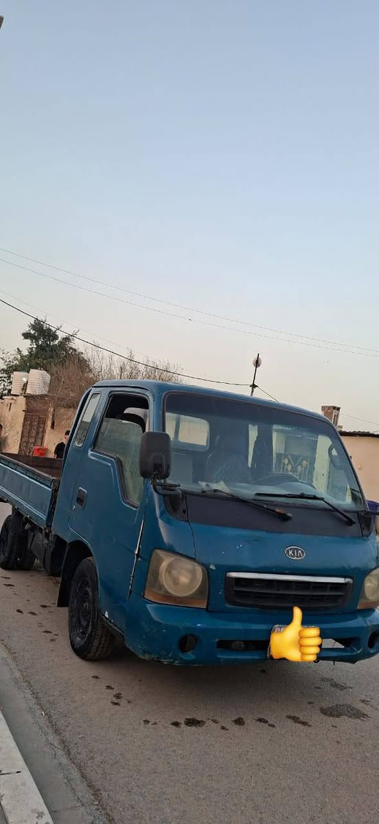 سلام عليكم كيه ام عيون البيع رقم بصره مشروع وطني مكفوله مكينه وكير وكسن وشاصي ورقم شاصي وحداديه جديده طخم تاير  سعر 55وبيه مجال رقم الهاتف مكان البصره ‏‪***********‬‏
